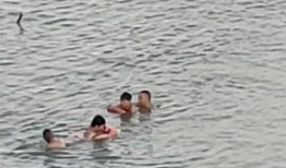 溺水视频,揭秘溺水事故现场